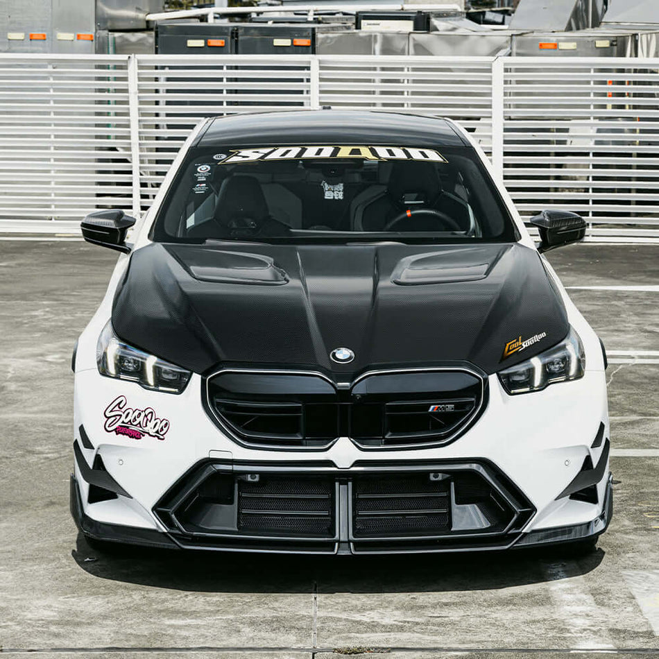 M5 G90 CARBON FIBER VENTED HOOD