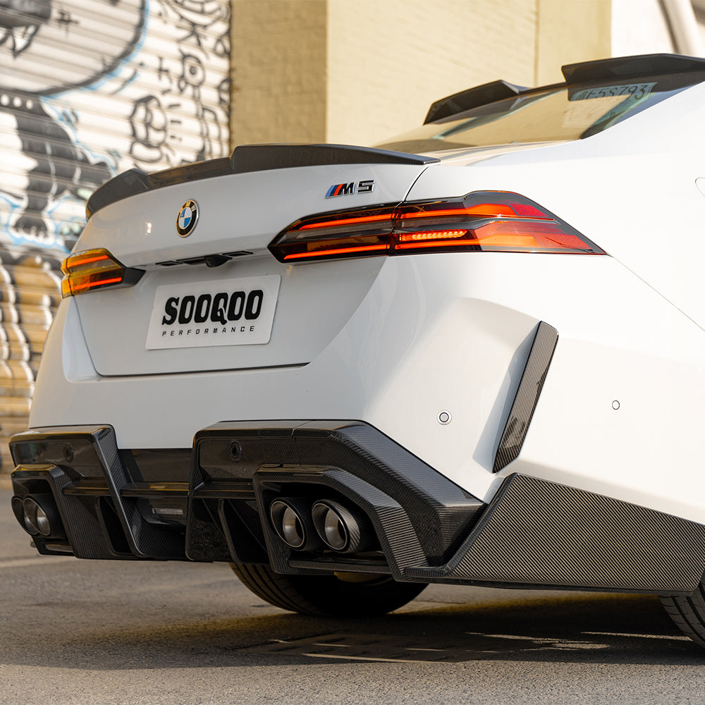 BMW G90 M5 CARBON FIBER REAR DIFFUSER
