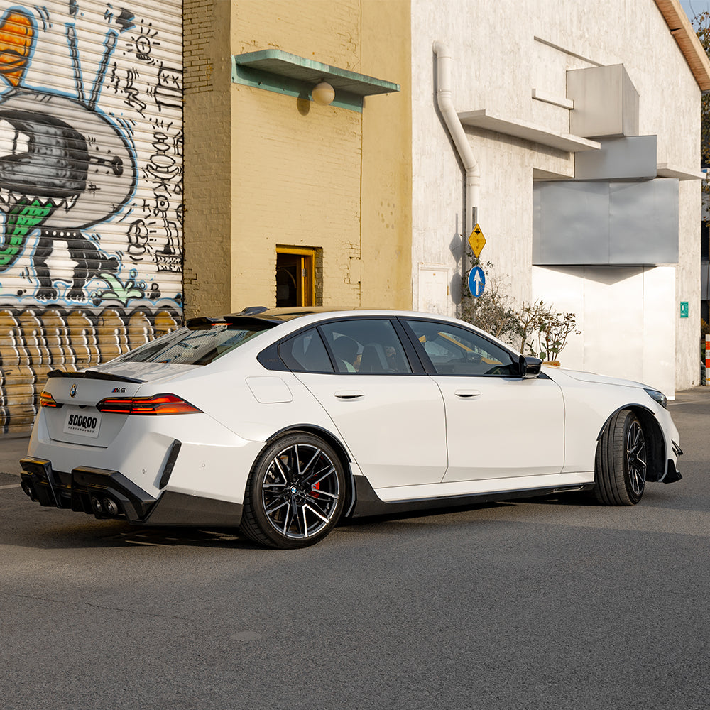 BMW M5 G90 CARBON SIDE SKIRT