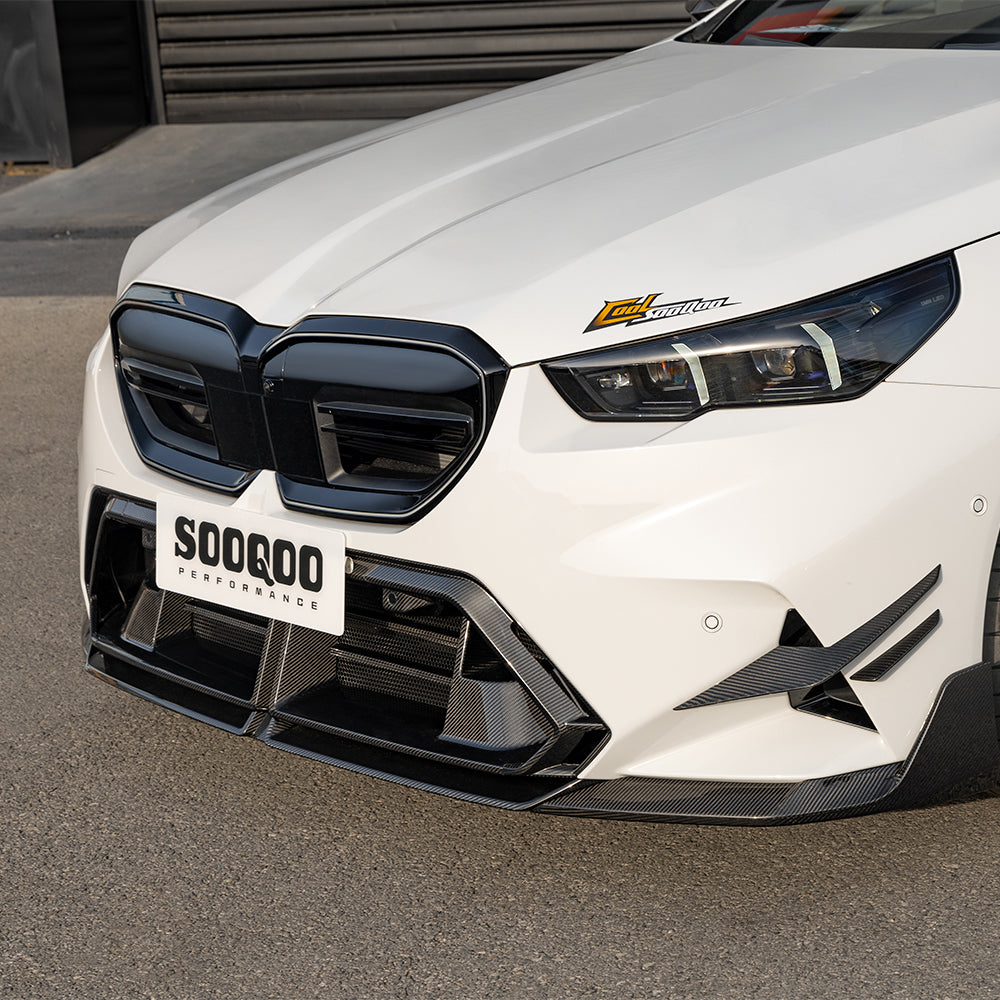 BMW G90 CARBON LOWER GRILLE