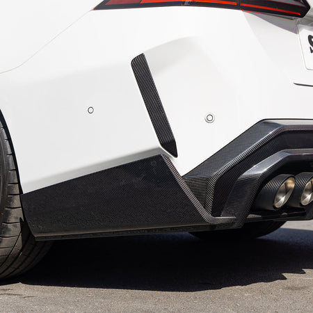 BMW M5 G90 CARBON FIBER REFLECTOR TRIMS