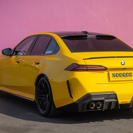 BMW G90 M5 CARBON REAR BUMPER INSERT
