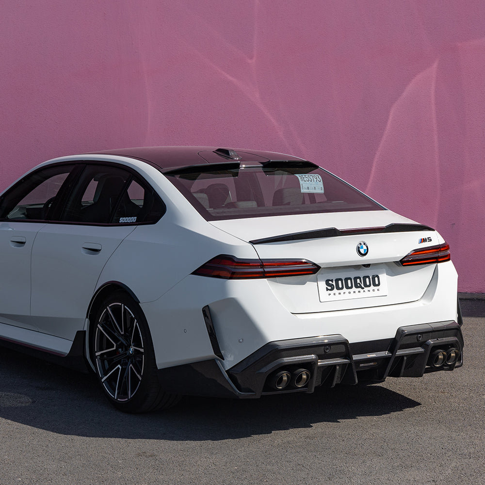 M5 G90 ROOF SPOILER