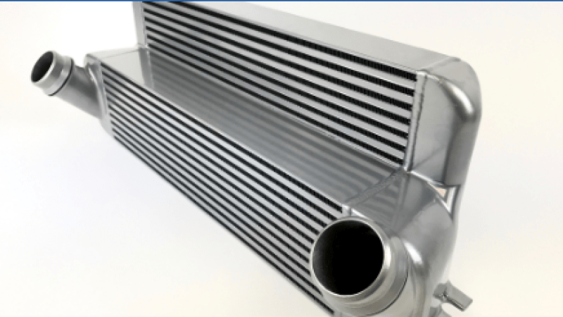 CSF Intercoolers CSF 15-18 BMW M2 (F30/F32/F22/F87) N55 High Performance Stepped Core Bar/Plate Intercooler - Silver