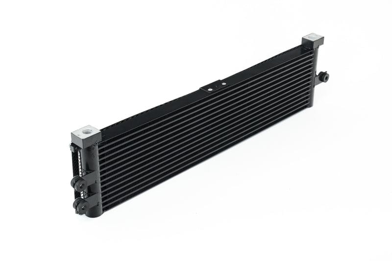 CSF Performance CSF BMW F8X M3/M4/M2C Engine Oil Cooler w/ Rock Guard