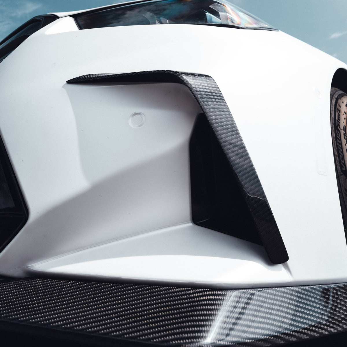 Legendary | Autobuilders Aero LAB Design Carbon Fiber Front Canards BMW G90/G99 M5