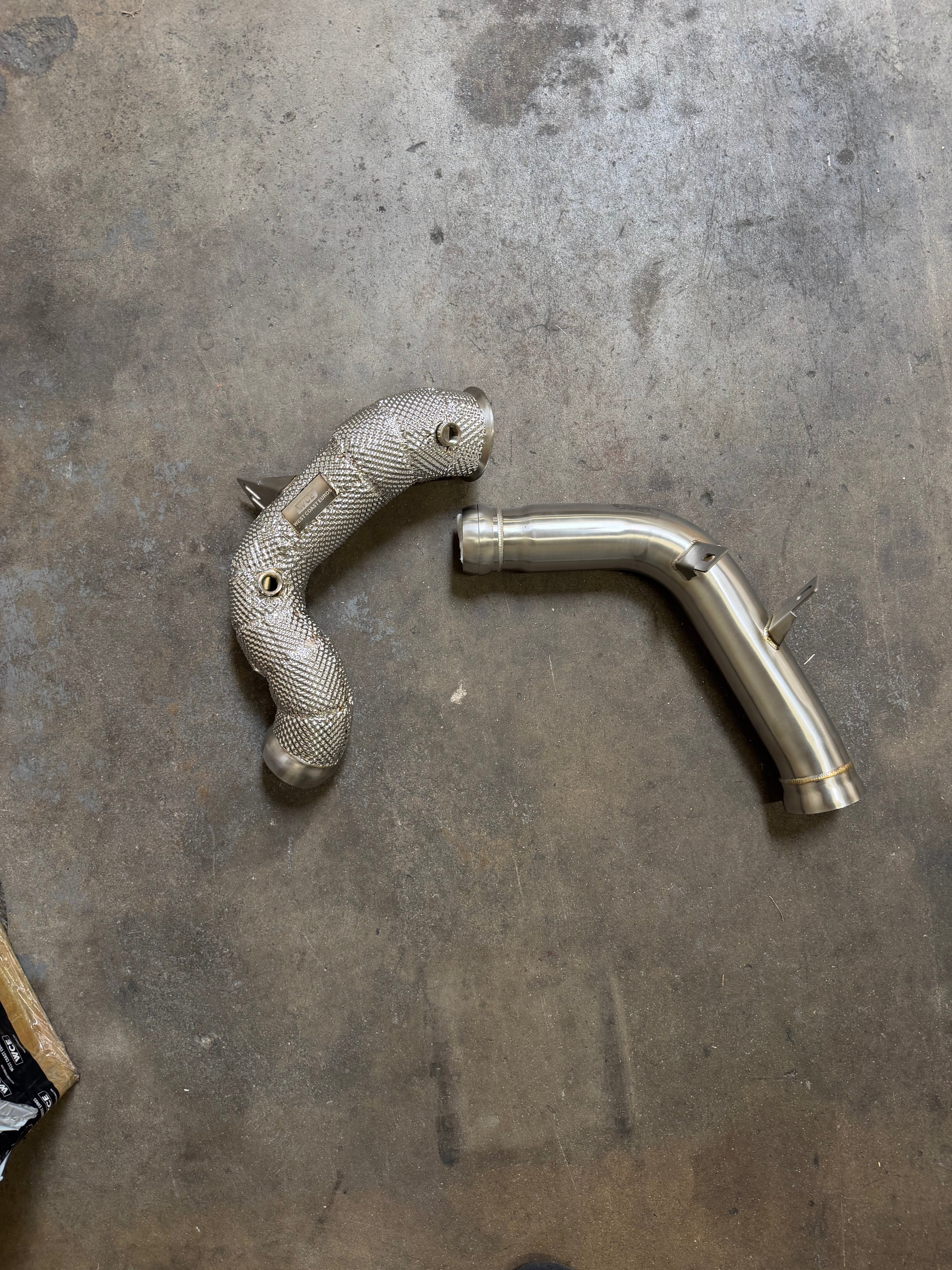 Open Box Exhaust (OPEN BOX) 2017-2023 Mercedes E63 AMG Downpipe - W213 E63