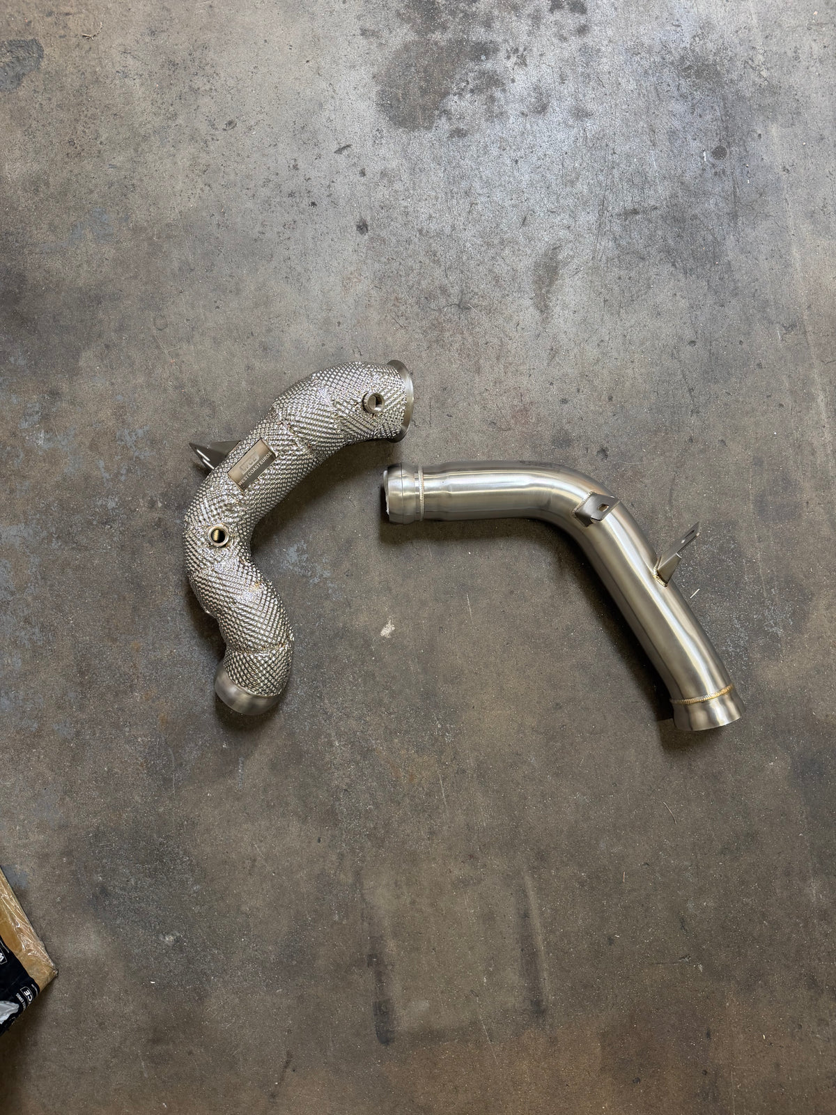 Open Box Exhaust (OPEN BOX) 2017-2023 Mercedes E63 AMG Downpipe - W213 E63
