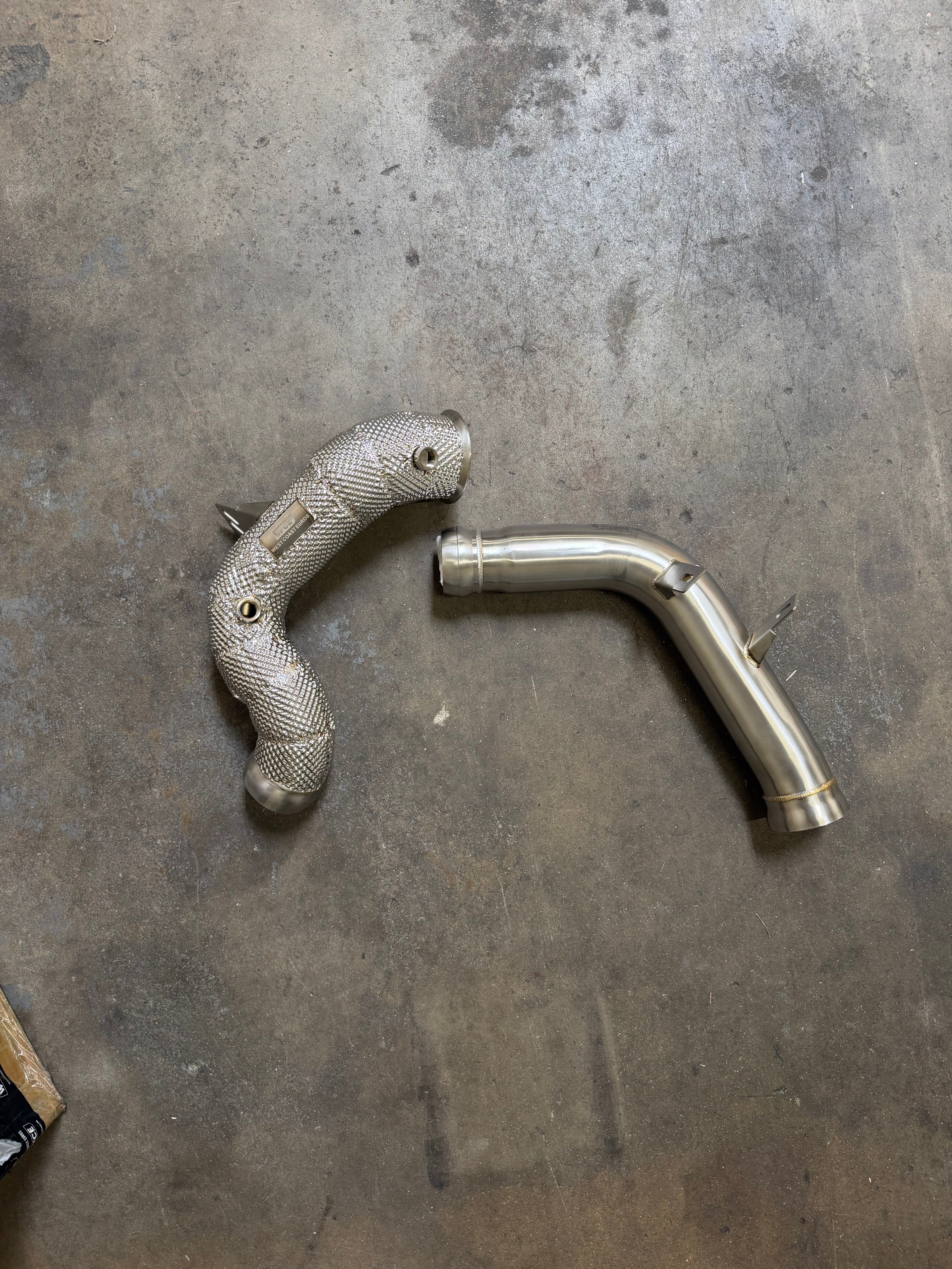 Open Box Exhaust (OPEN BOX) 2017-2023 Mercedes E63 AMG Downpipe - W213 E63