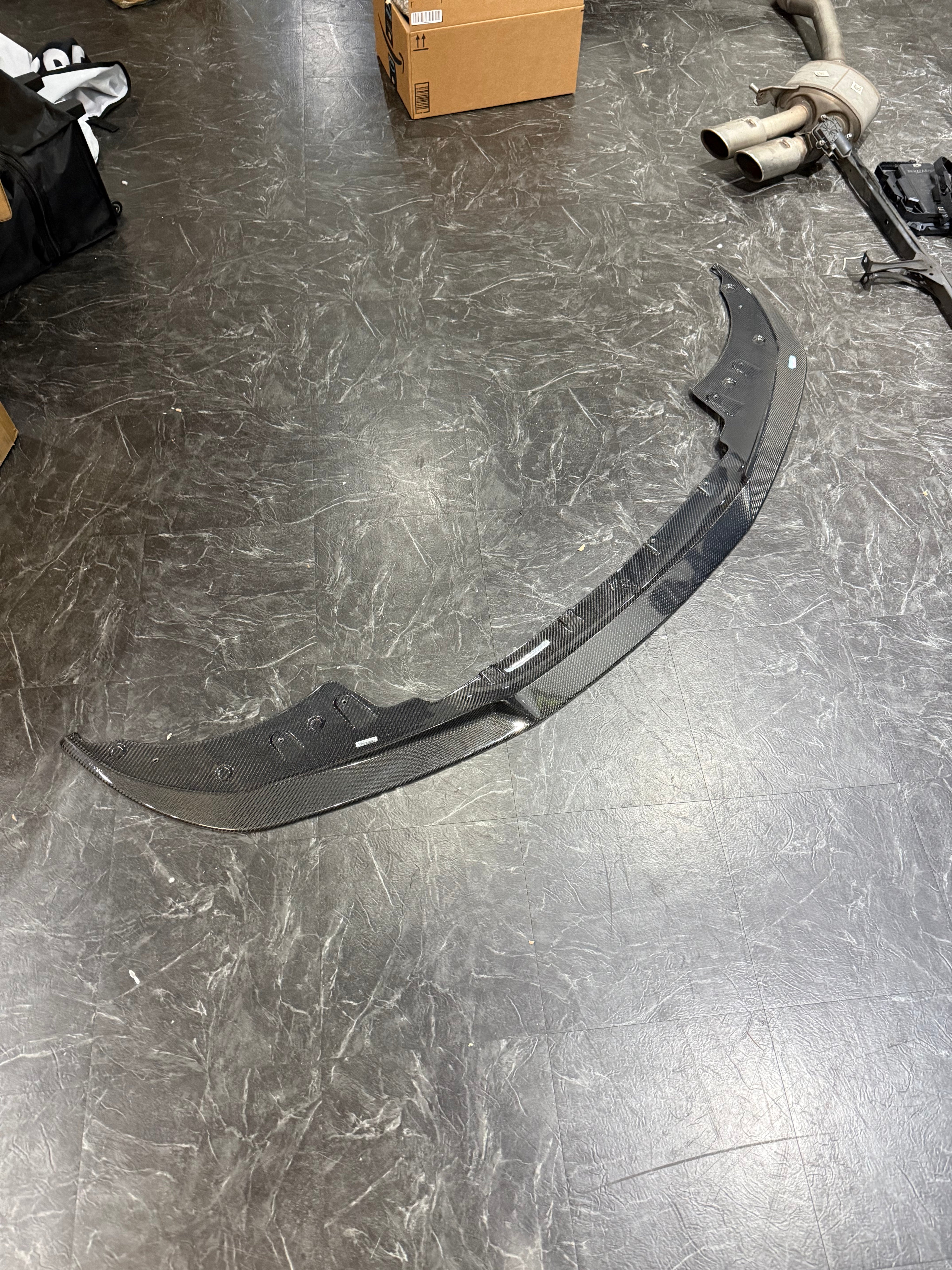 Open Box Front Lip (OPEN BOX) Suvneer Carbon Fiber Front Lip - G22 4 Series / G23 4 Series