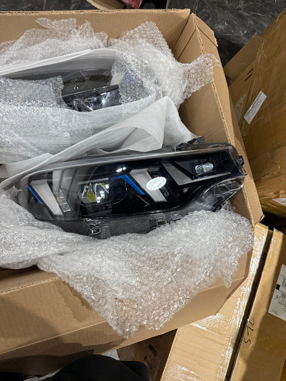 Open Box Lighting (OPEN BOX) Snake Eye Style Yellow/White Color Switching LED Headlights - F80 M3 / F82 M4 / F32 4 Series