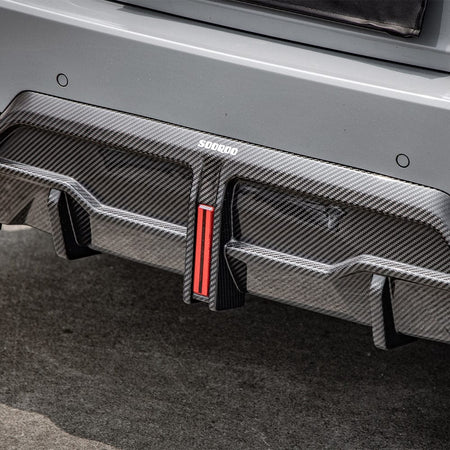 SOOQOO Rear Diffuser SOOQOO BMW 2 Series G42 Rear Diffuser W/brake Light In Prepreg Carbon Fiber