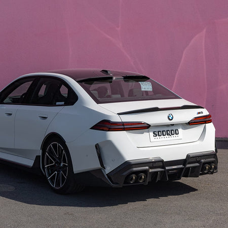 SOOQOO Spoiler SOOQOO BMW M5 G90 Rear Spoiler In Prepreg Carbon Fiber