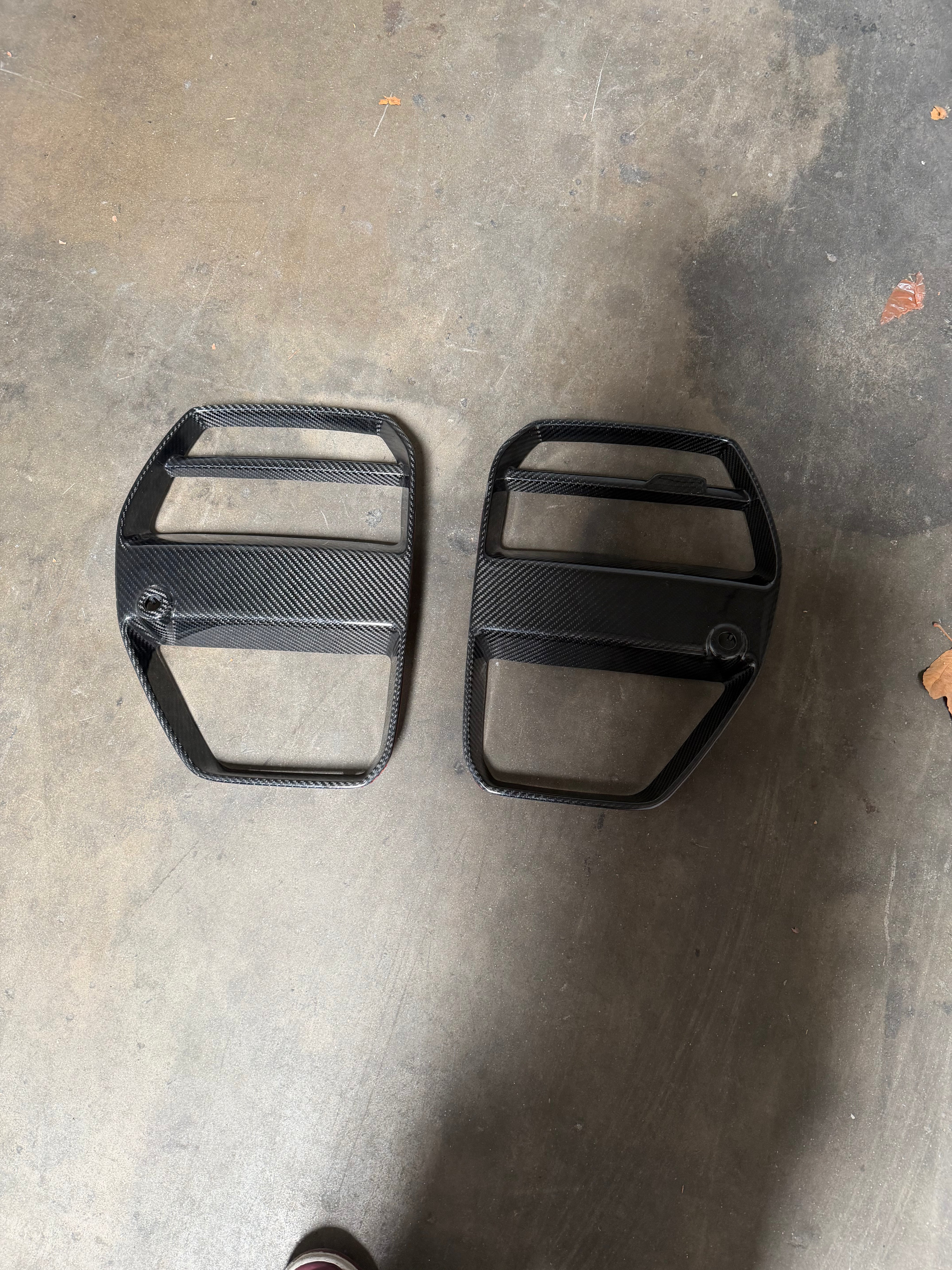 West Coast Euros Grille (OPEN BOX) V Style Dry Carbon Fiber Front Grille Replacement - G80 M3 / G82 M4