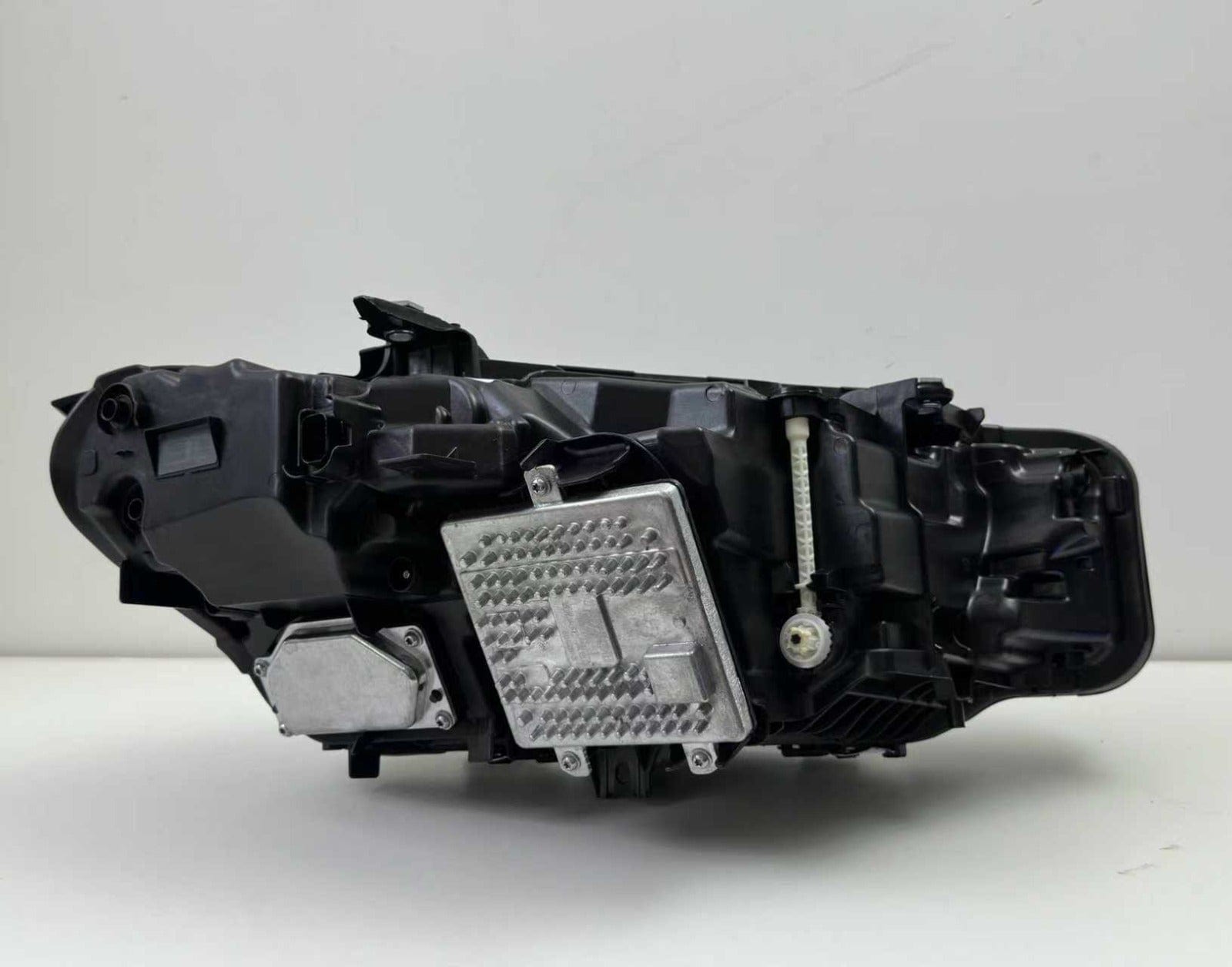 West Coast Euros Lighting LCI Style Adaptive Color Switching Yellow/White LED Headlights - G20 3 Series (Pre-LCI)
