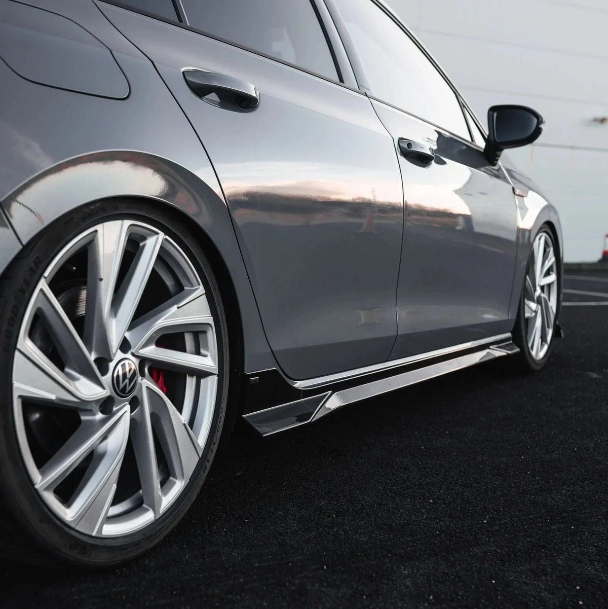Zaero Design USA Side Skirt VW Golf Mk8 & Mk8.5 EVO-1 Gloss Black Side Skirts