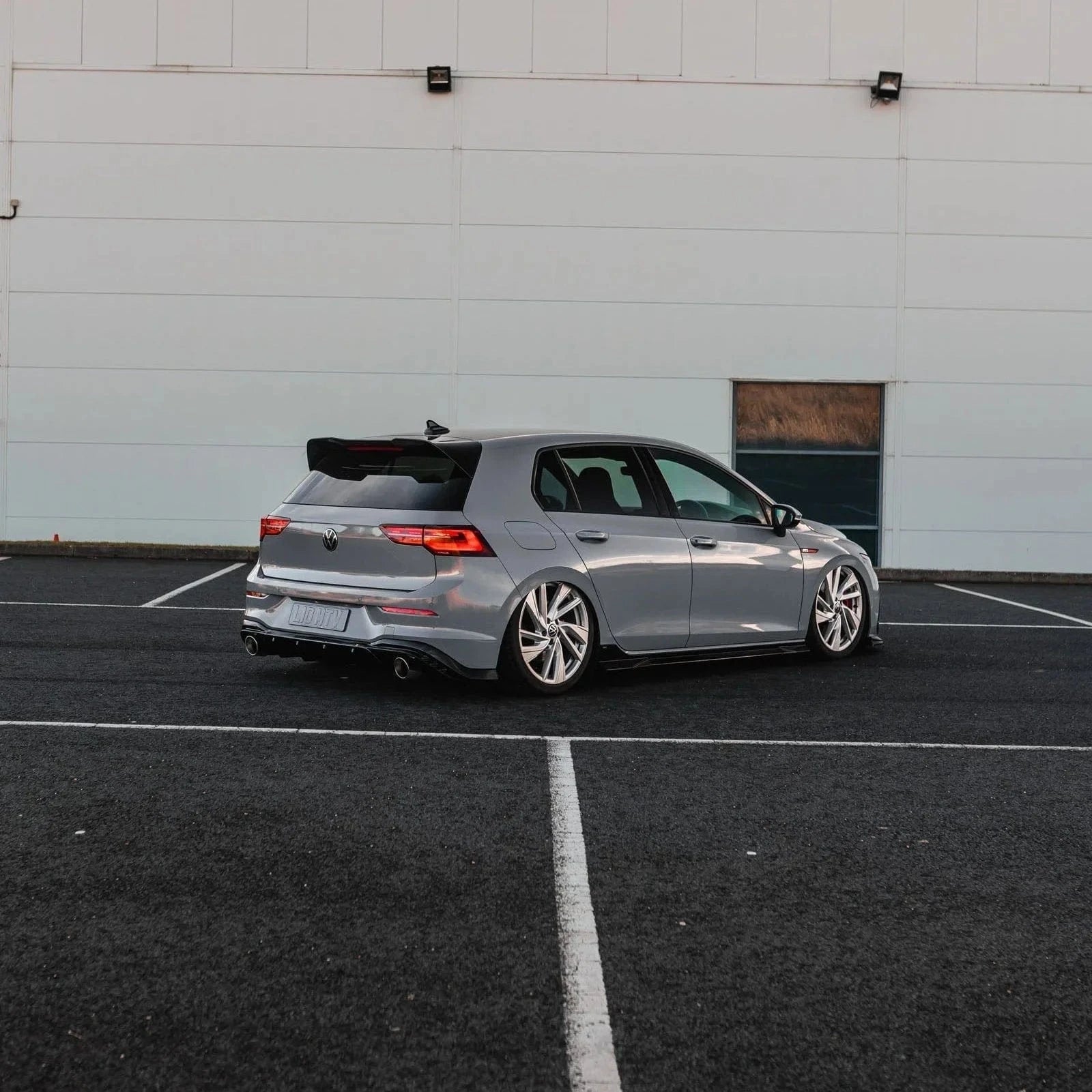 Zaero Design USA Side Skirt VW Golf Mk8 & Mk8.5 EVO-1 Gloss Black Side Skirts